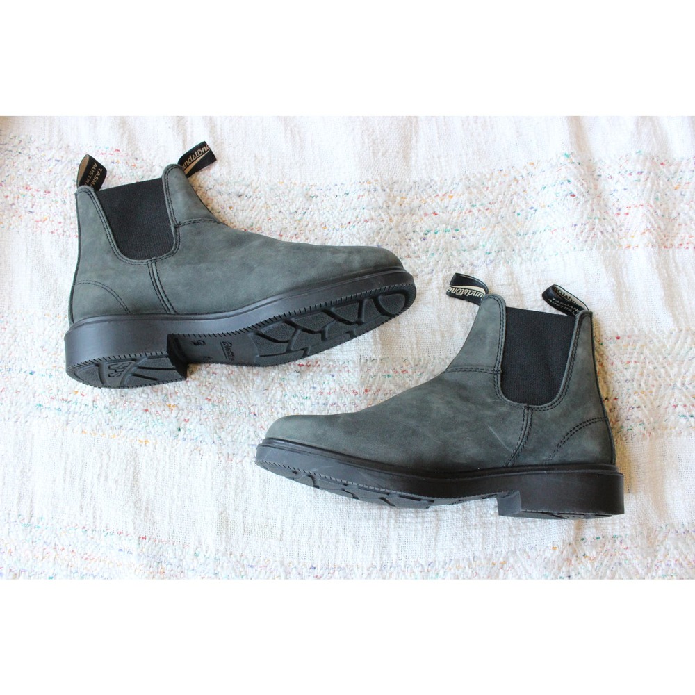 Blundstone Gray Black Suede Chelsea Ankle Boots Size AUS 6.5/US 9.5